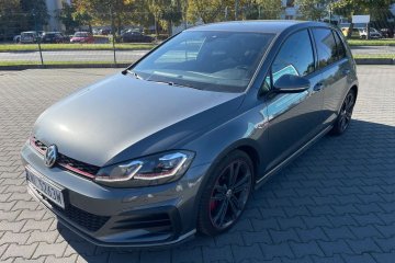 Volkswagen Golf GTI Performance BlueMotion Technology DSG
